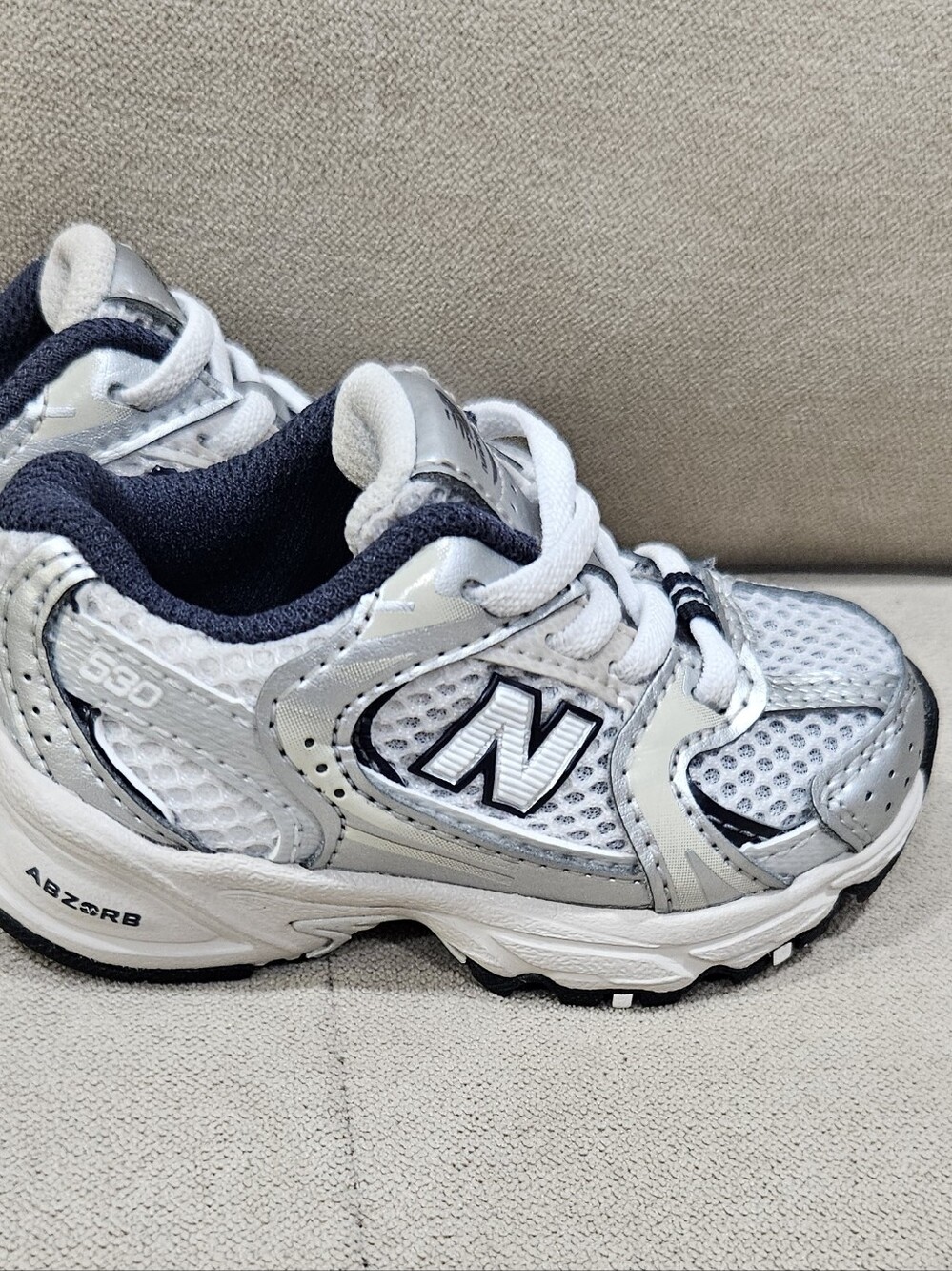 New Balance 530 Bungee Kids Silver and Navy Mesh Sneakers - Picture 4 of 11